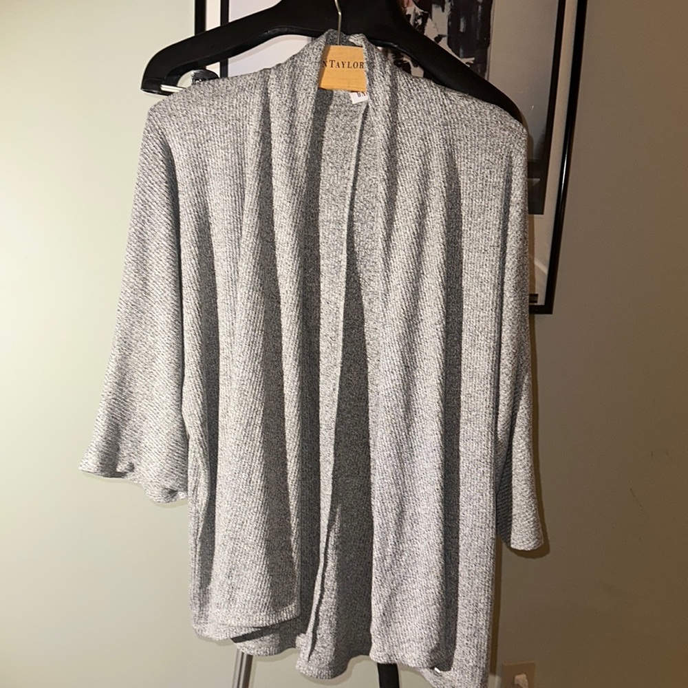 Gray/white comfy lounge cardigan